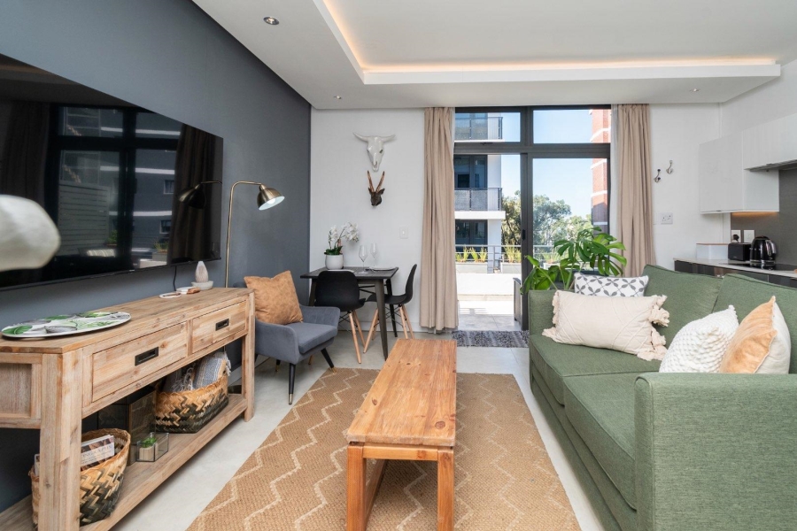 To Let 1 Bedroom Property for Rent in Green Point Western Cape